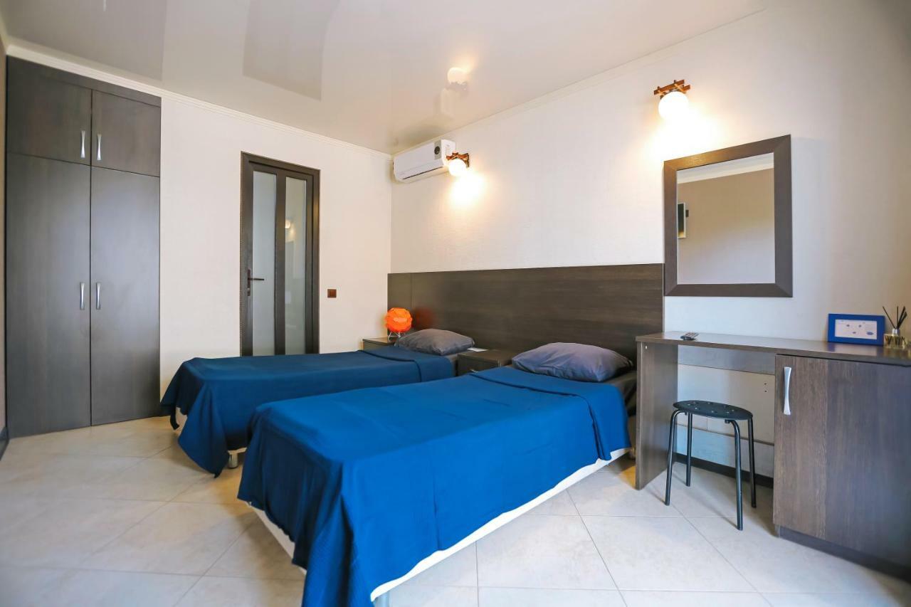 Amigos Guest House in Gelendzhik reviews, room photos and prices – book Amigos Guest House online